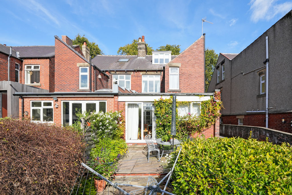 Cairns Road Crosspool